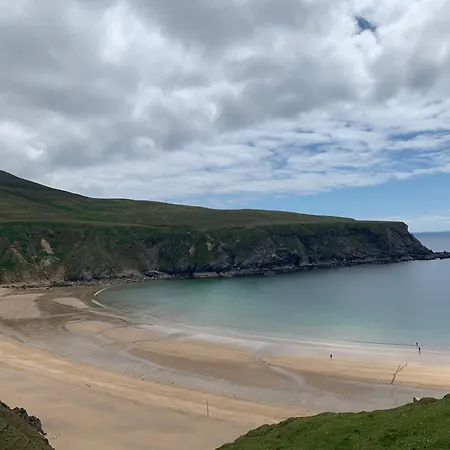 House In The Heart Of The Village * קלנקולומבקיל