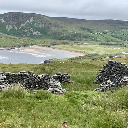 House In The Heart Of The Village Glencolumbkille
