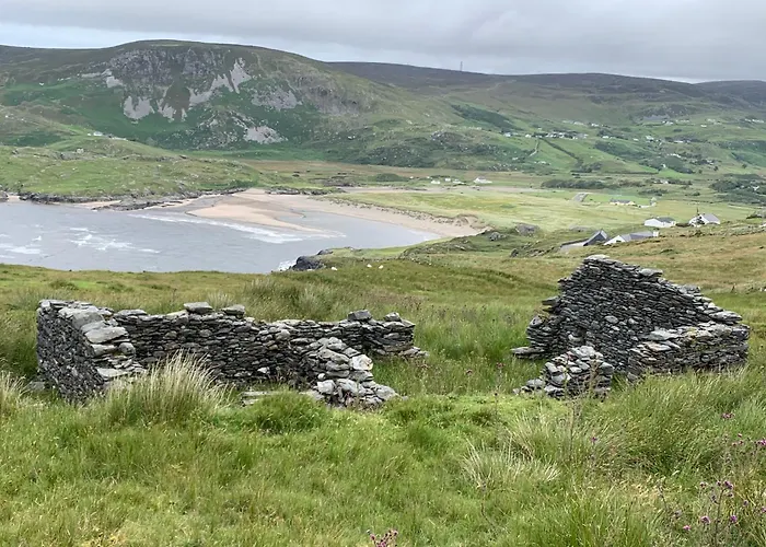 House In The Heart Of The Village Glencolumbkille